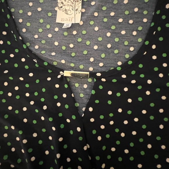 NAIF WOMENS NAVY/GREEN/WHITE POLKA DOT SHORT SLEEVE TOP SIZE MEDIUM - Picture 10 of 12